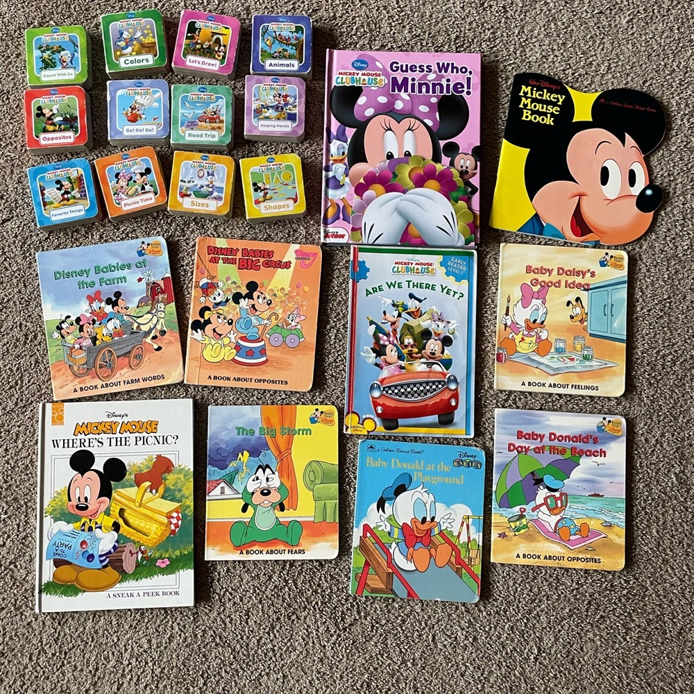 22 Disney Mickey Mouse books